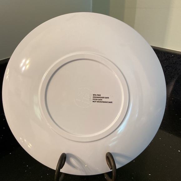 NWOT PAIR Hydrangea Floral Melamine Dessert Snack Sandwich 9” Plates Shabby - Picture 7 of 9